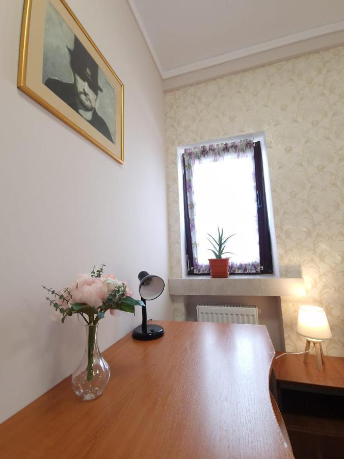 Laroka House Arty And Cosy Studio Universitate Center Bukareszt Zewnętrze zdjęcie